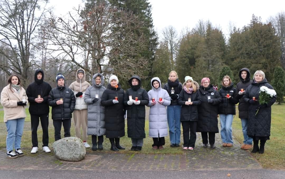 Latvijas armijas virsnieku pārapbedīšanas 35. gadadienas piemiņas pasākums