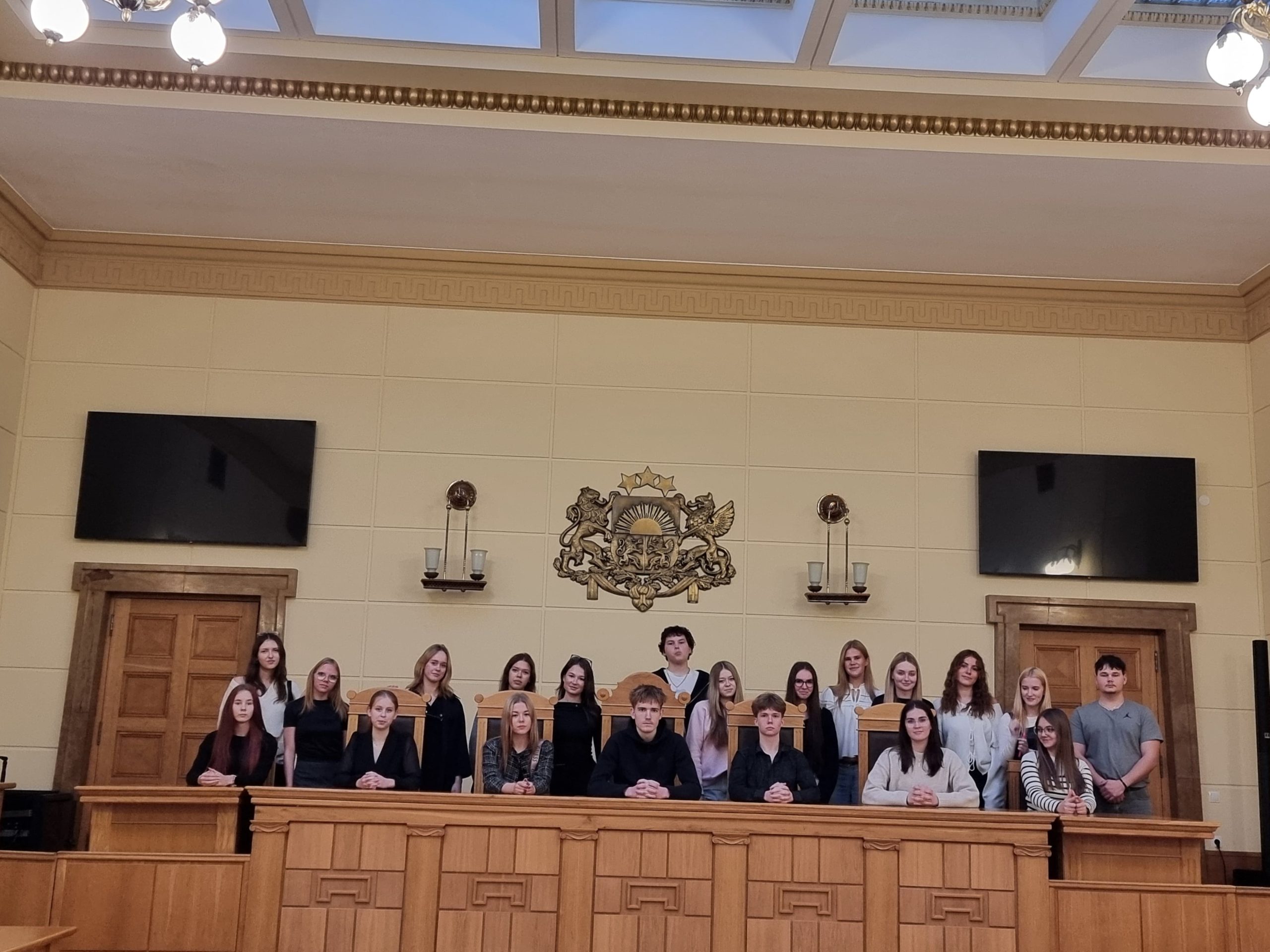 Jauno juristu skolas dalībnieki LR Augstākajā tiesā