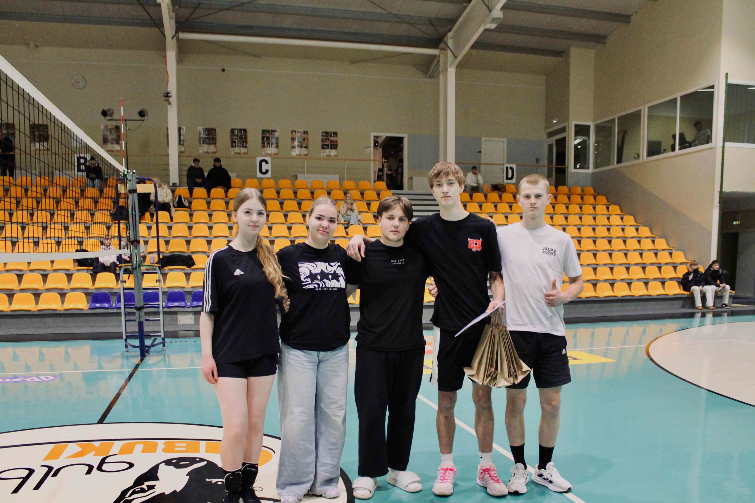 Volejbola turnīrs “Randiņš autā”