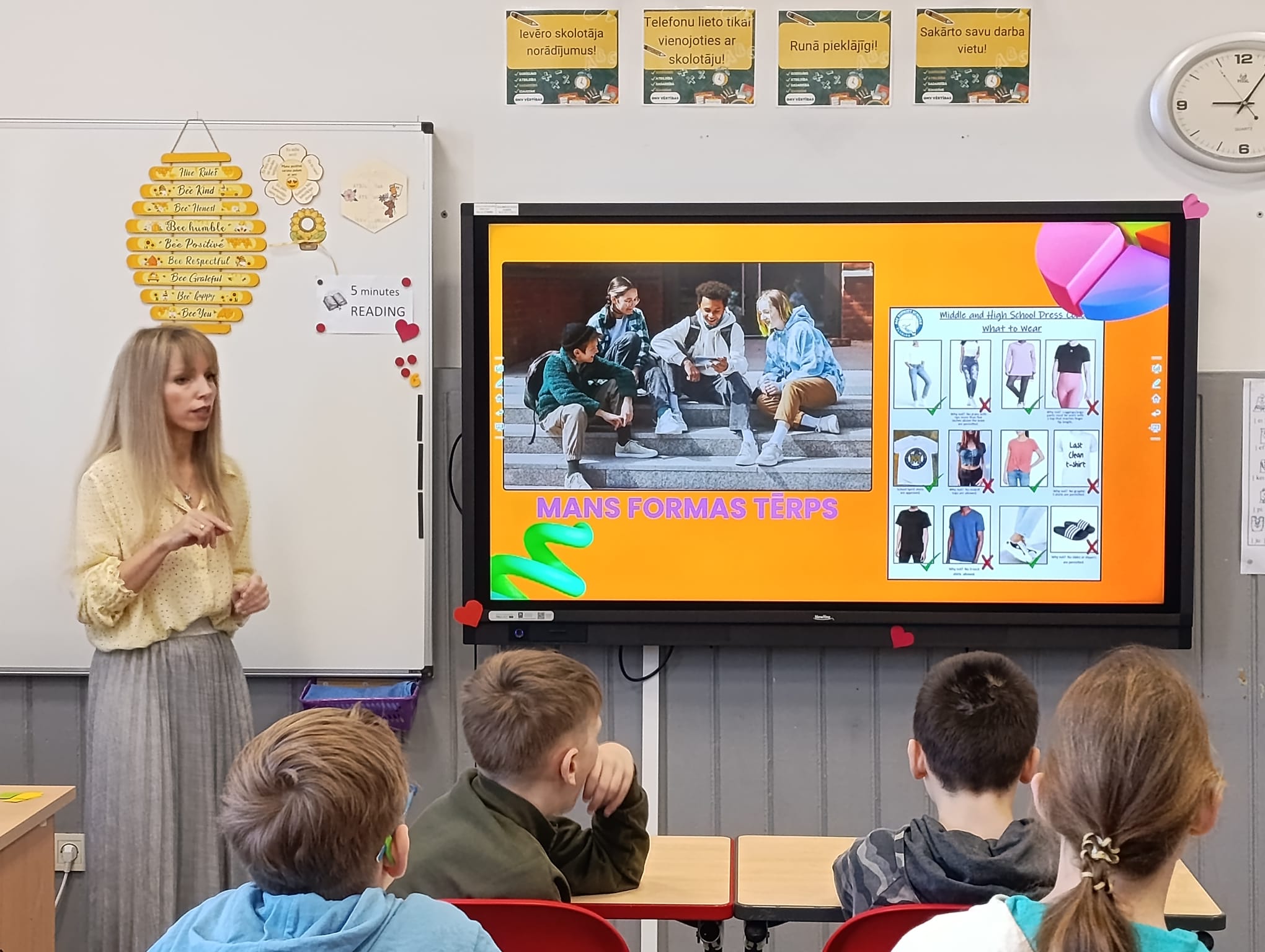 4.e piedalās nodarbībā “Es un apģērbs”