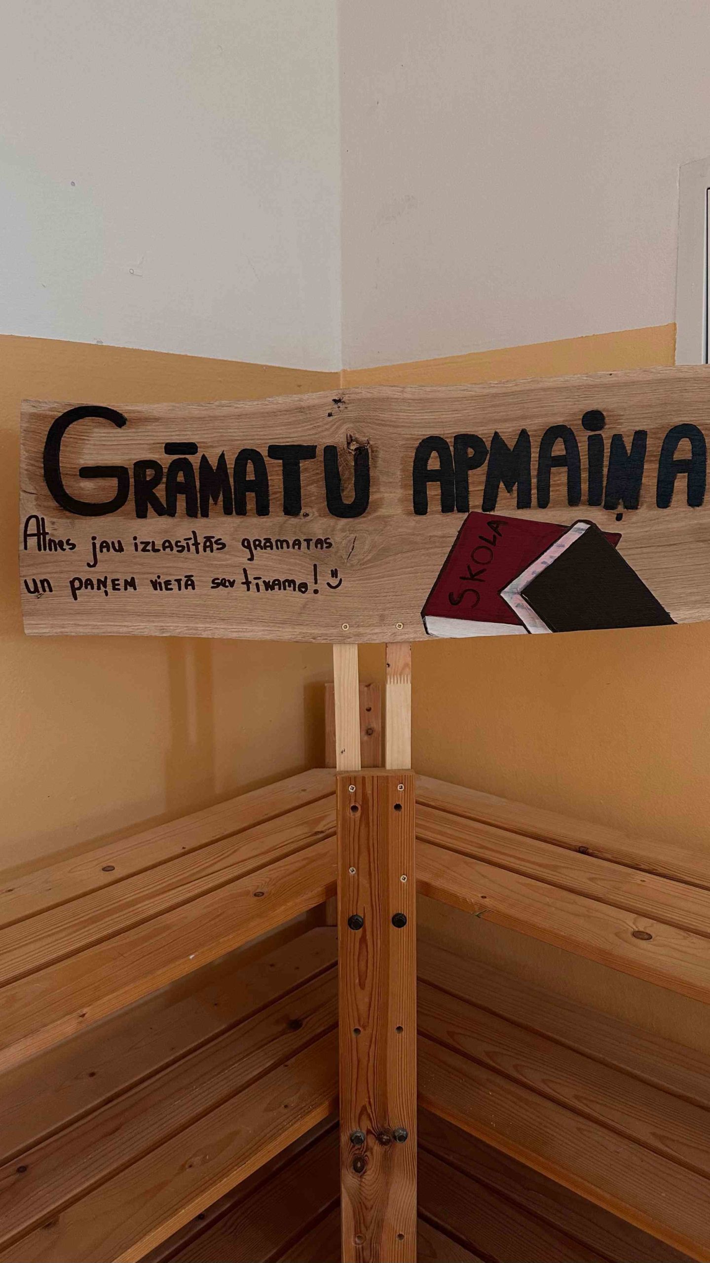 Grāmatu apmaiņas plaukts