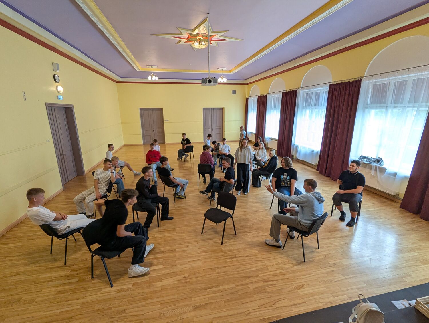 10.g saliedējas kopā ar JC “Bāze”